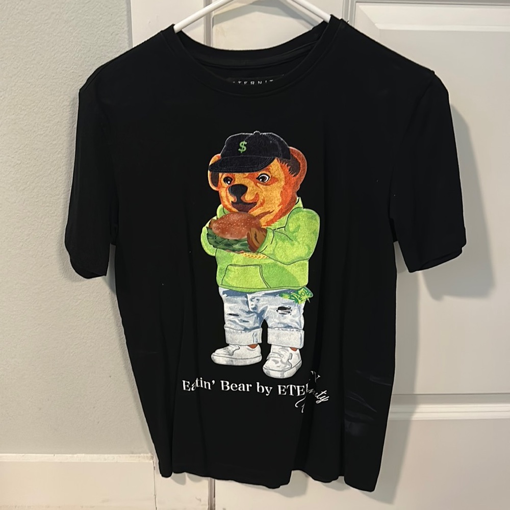 Black graphic short sleeve tee